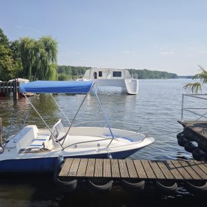 Motorboot: Carlotta (8 PS Führerscheinfrei)