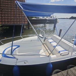Motorboot: Leevin (8 PS Führerscheinfrei)