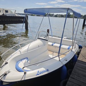 Motorboot: Leevin (8 PS Führerscheinfrei)