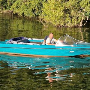 Motorboot: Ilka – 50 PS (führerscheinpflichtig)